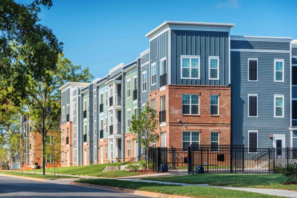 exterior of pine 25 charlotte north carolina apartments